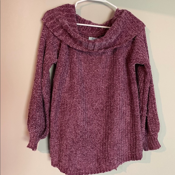 Off the shoulder sweater - Picture 1 of 3